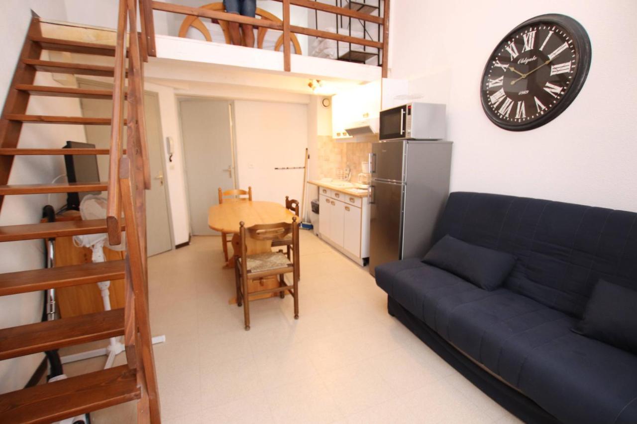 Charmant Appart 4 Personnes Plein Centre Riez Exterior foto